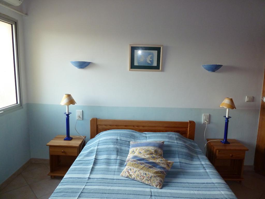 Apartamento Les Tournesols Saint-Andiol Habitación foto