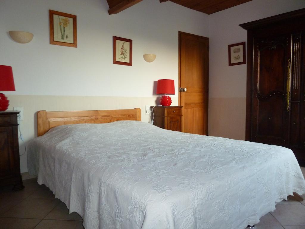 Apartamento Les Tournesols Saint-Andiol Habitación foto